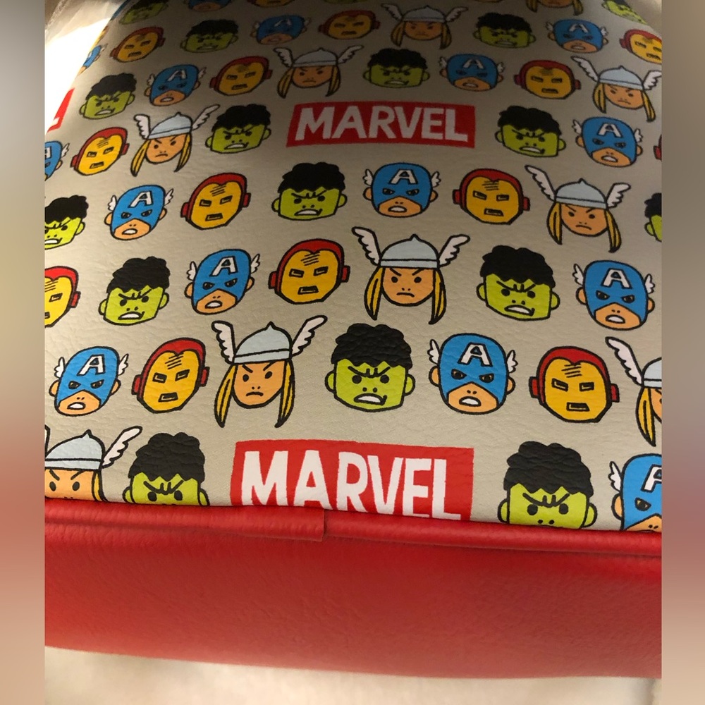 NEW Loungefly Disney Parks Marvel The AVENGERS Mini Backpack Hard Tag Comics $78 - Picture 5 of 8